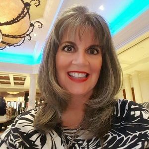 Meet your Posher, Donna